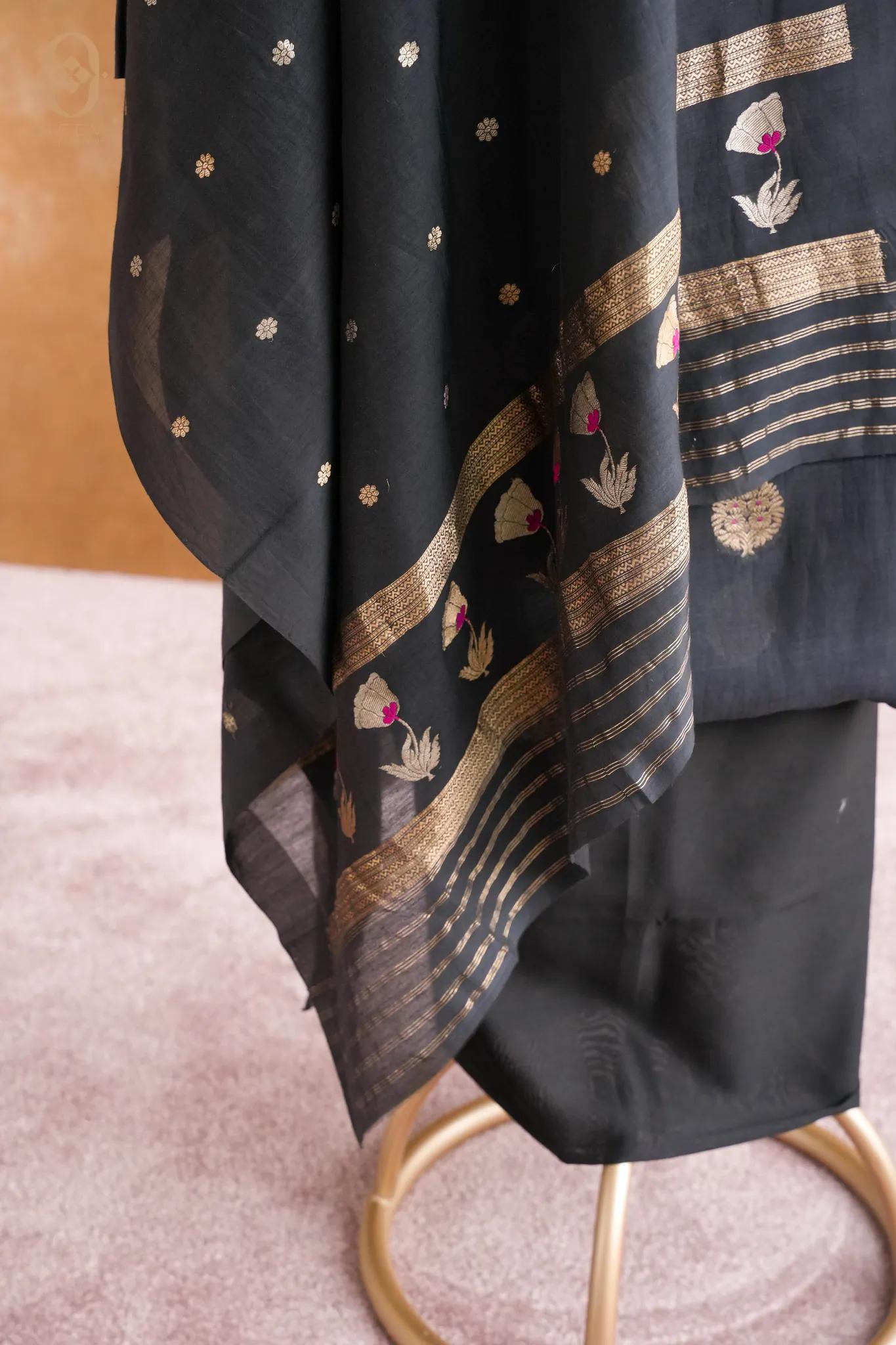 Mul Boota Meenakari Suit Set