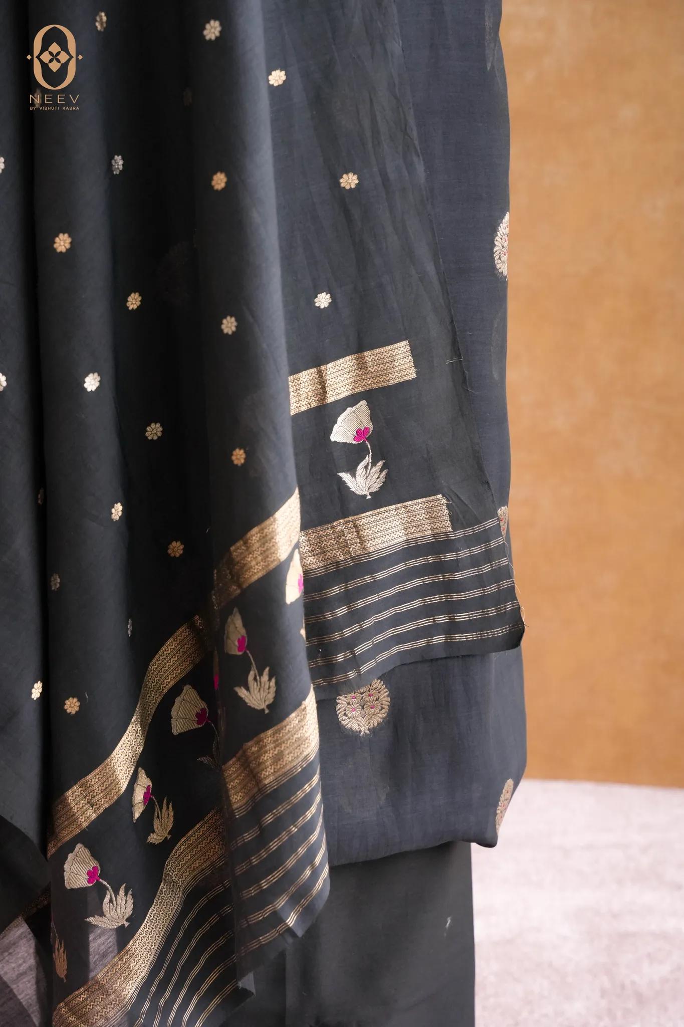 Mul Boota Meenakari Suit Set
