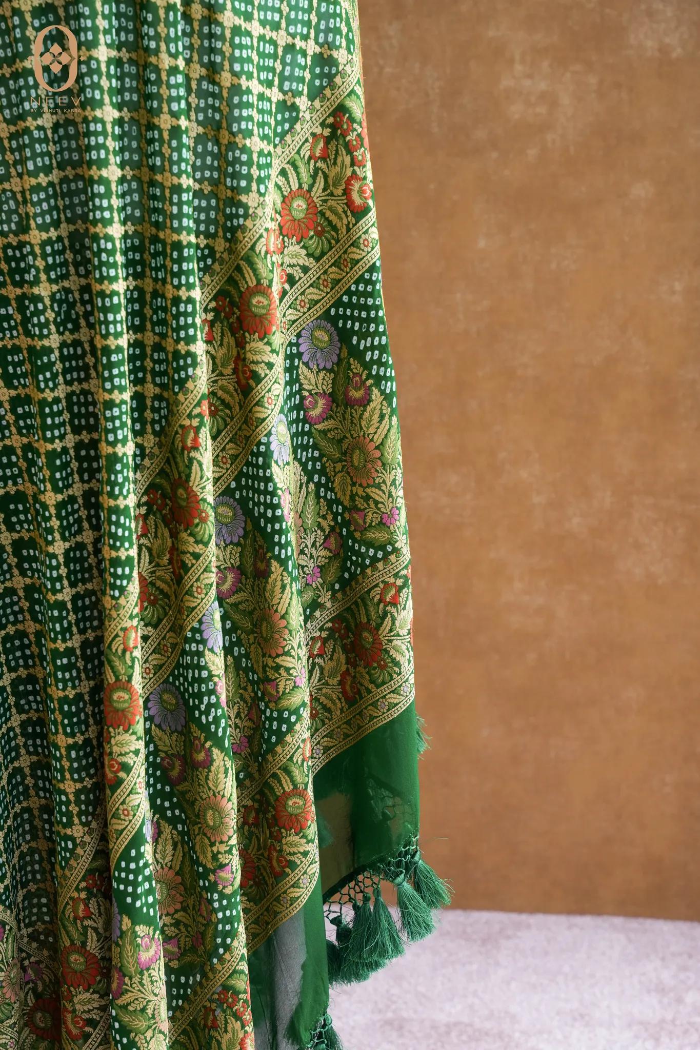 Georgette Bandhani Dupatta With Meenakari
