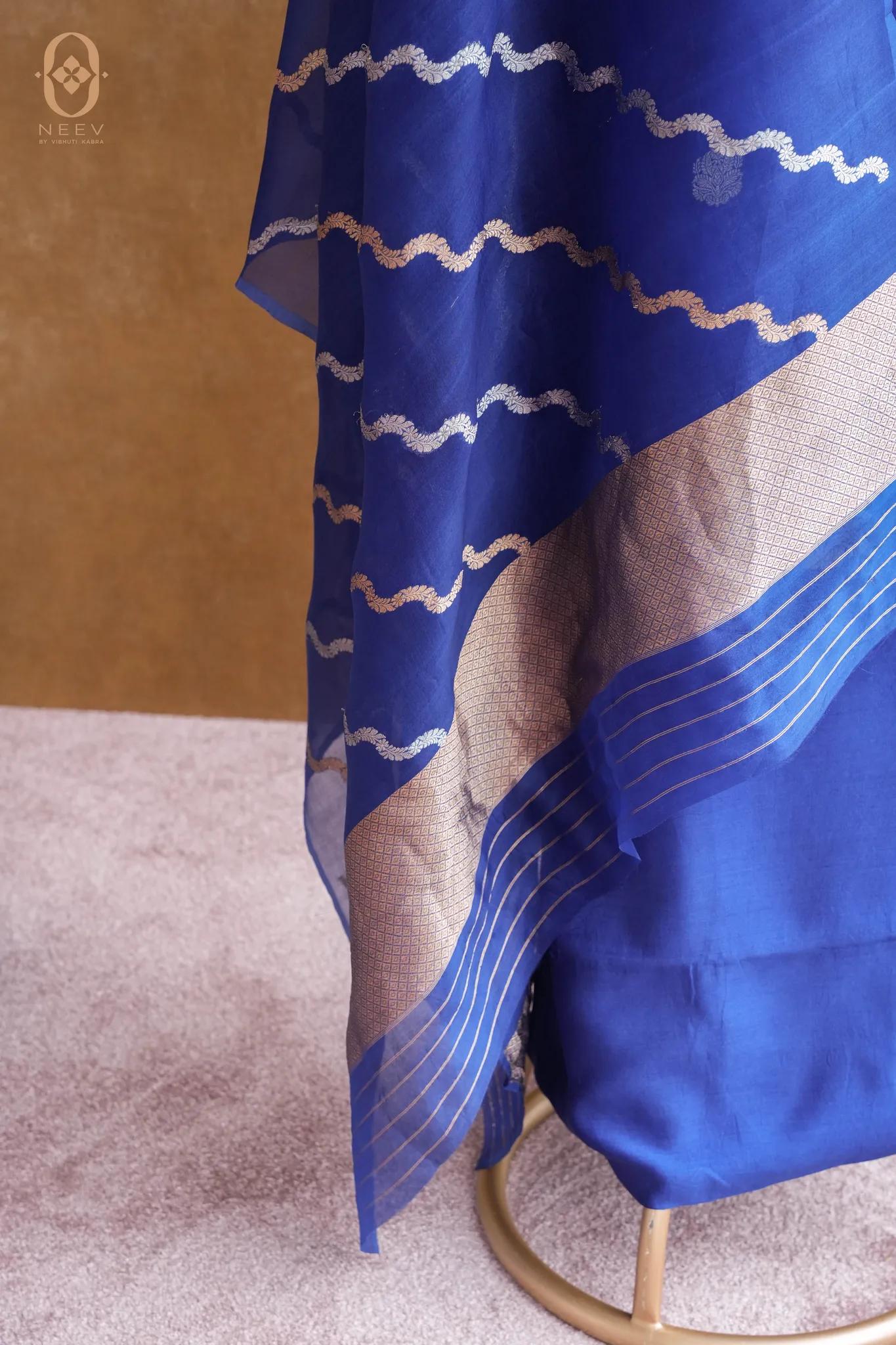 Katan Silk Boota Suit Set