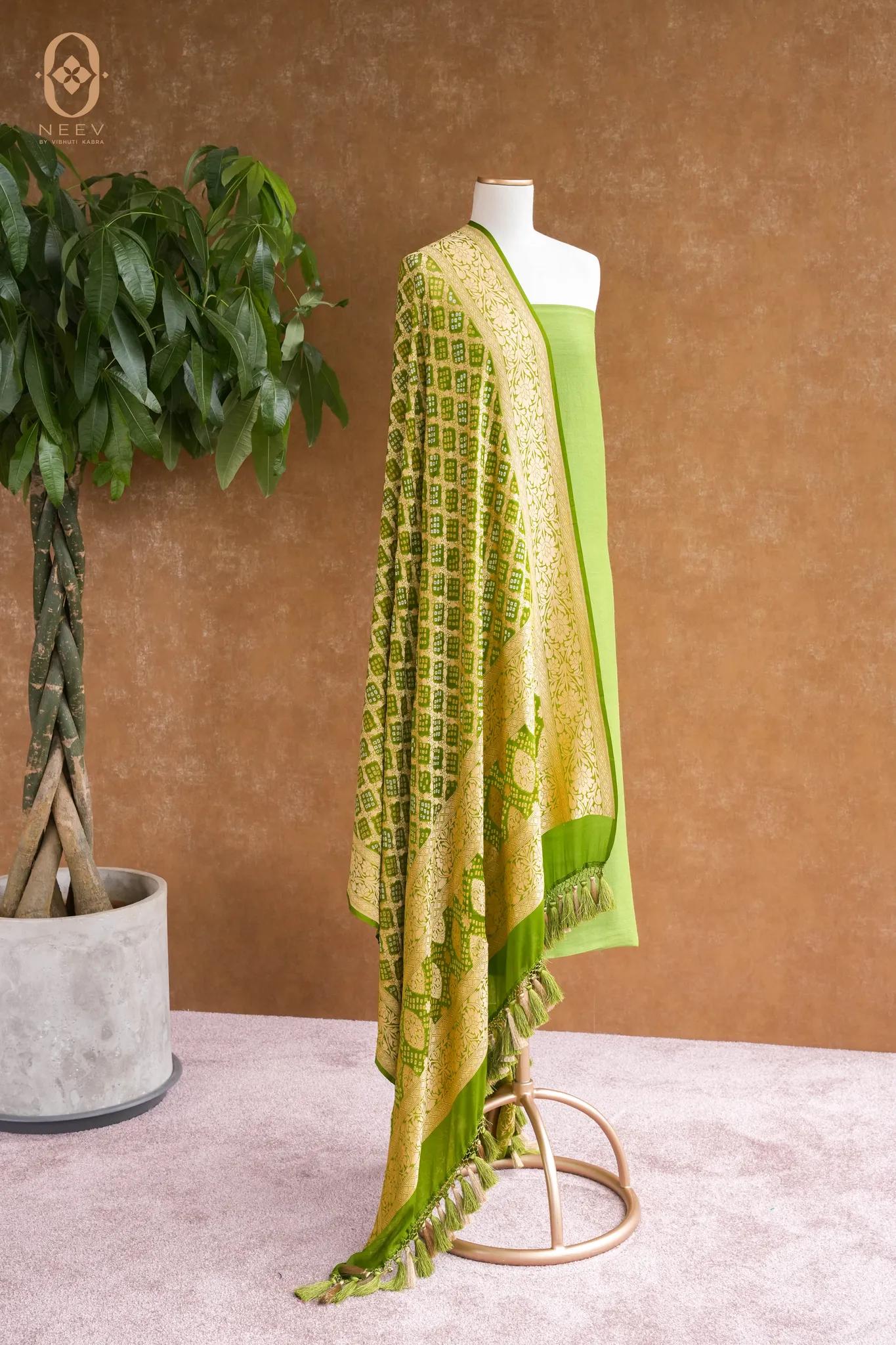 Munga Silk Suit Set
