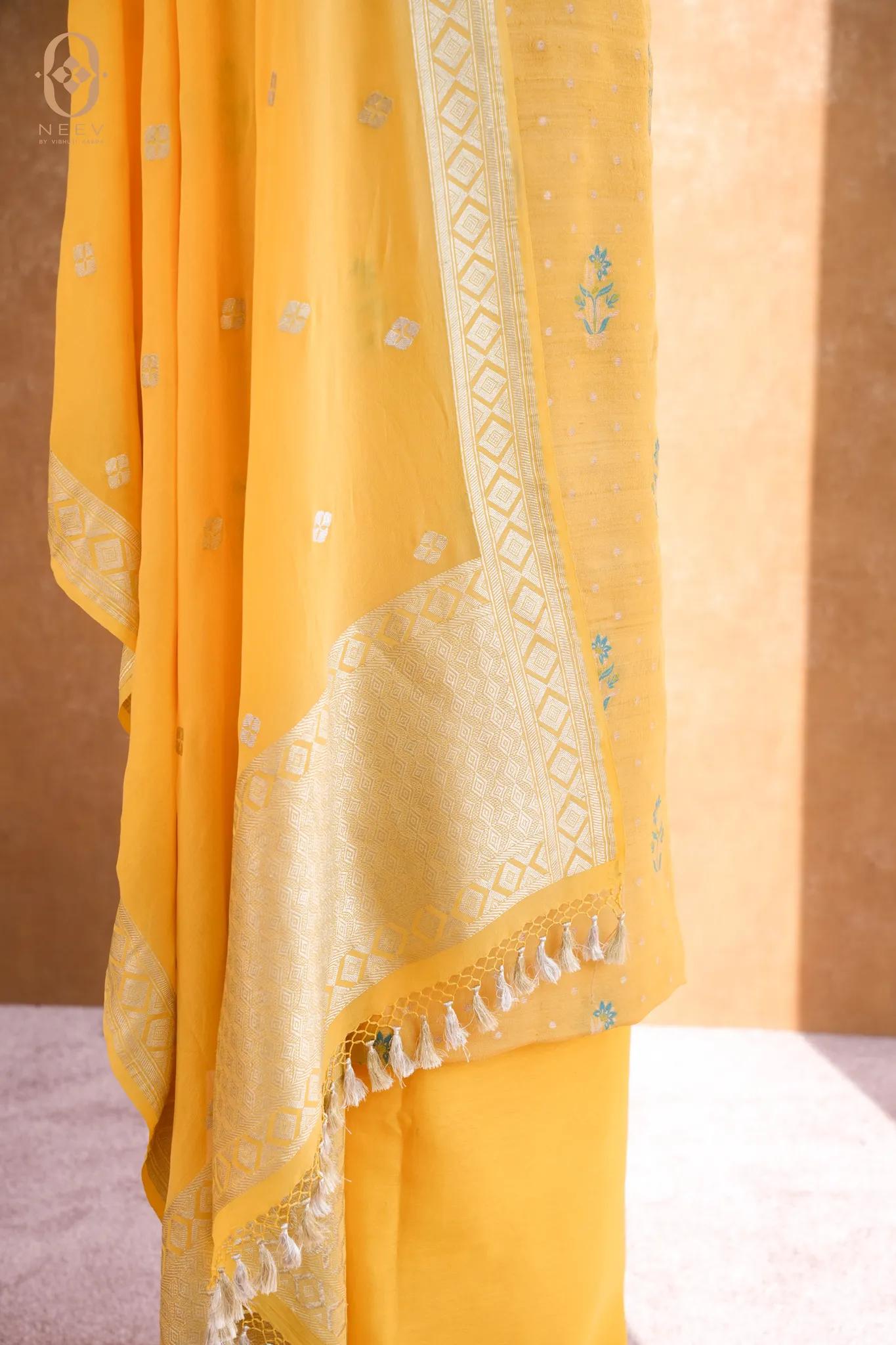Munga Tassar Meenakari Suit Set