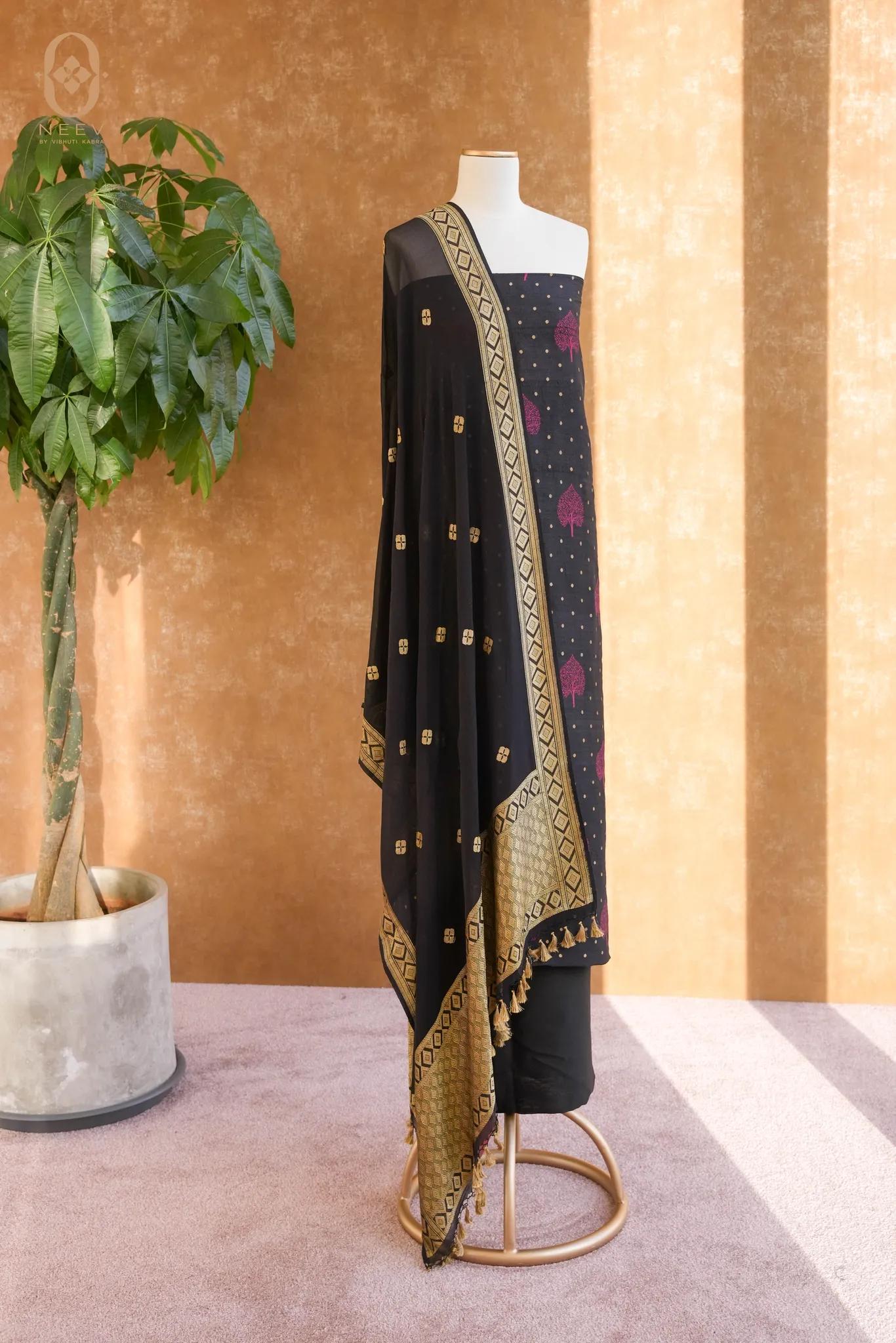 Munga Tassar Meenakari Suit Set