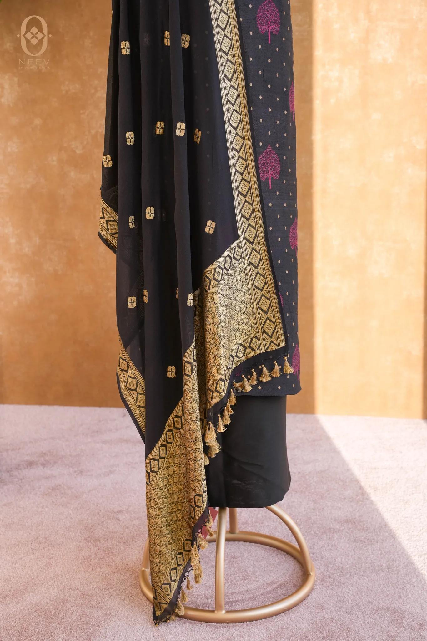 Munga Tassar Meenakari Suit Set