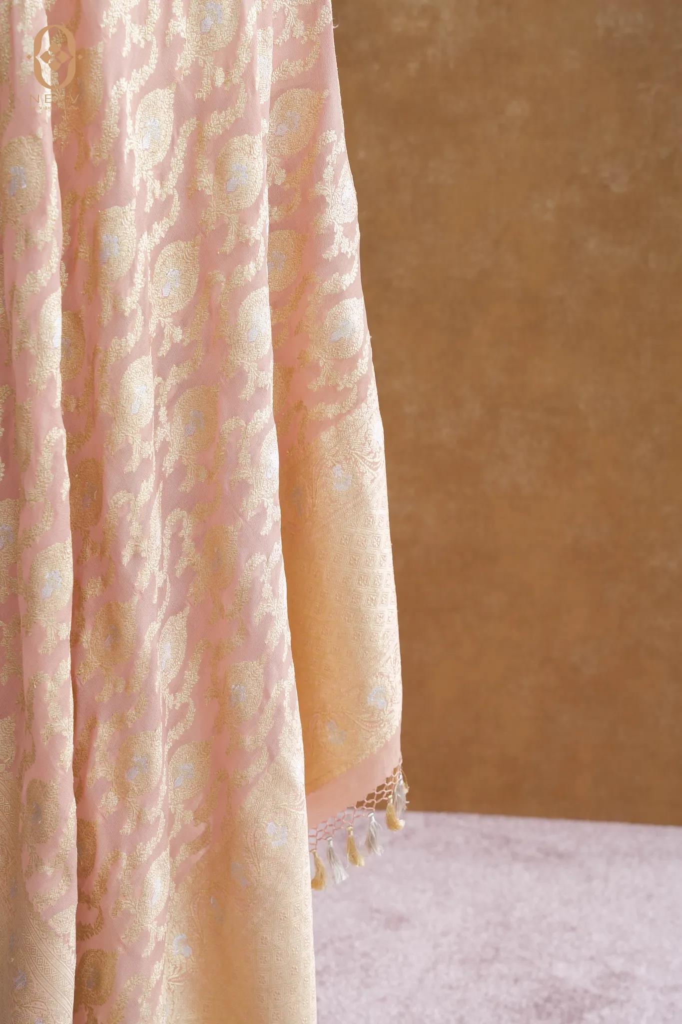 Georgette Khadwa Jaal Dupatta