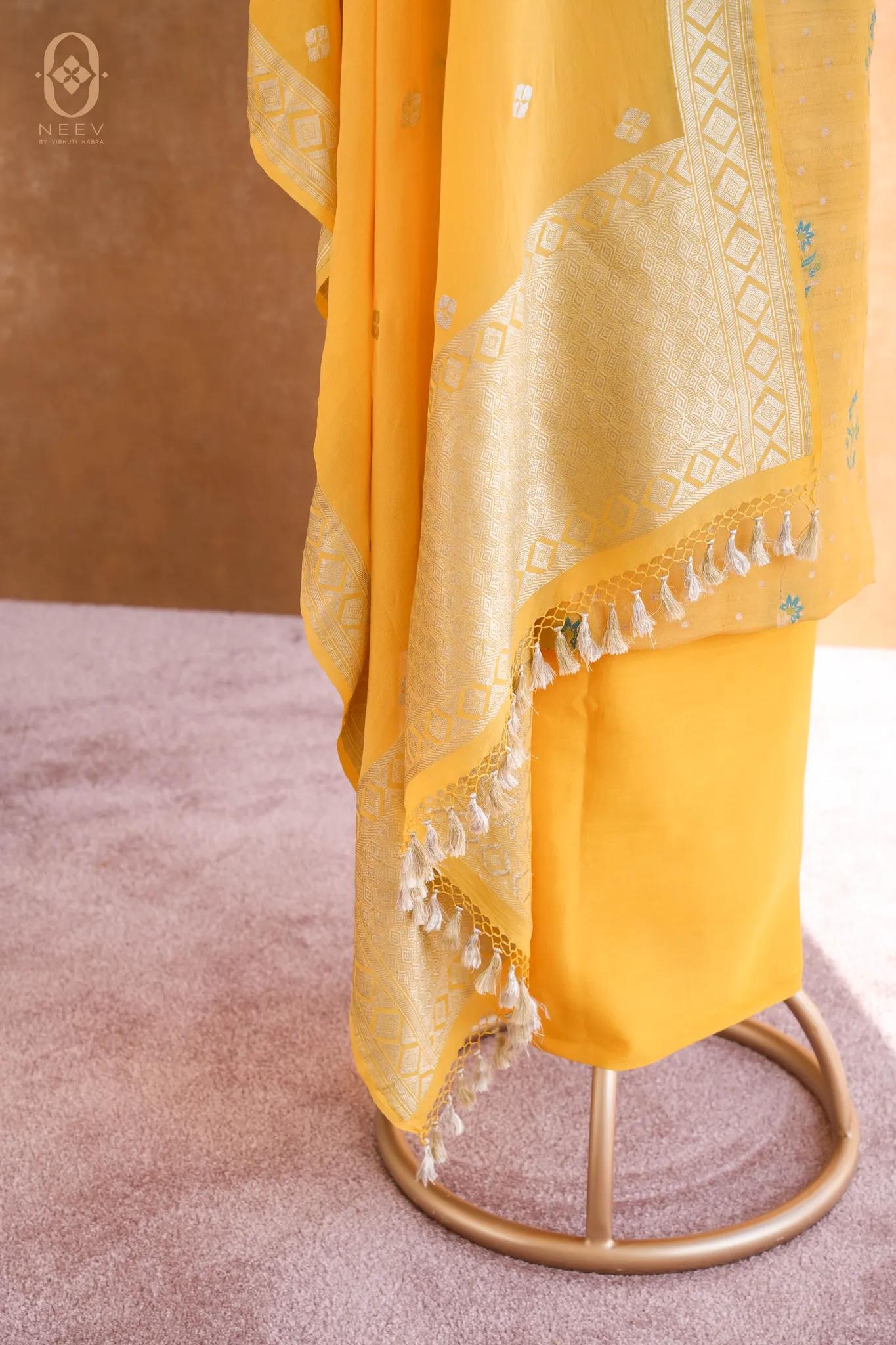 Munga Tassar Meenakari Suit Set