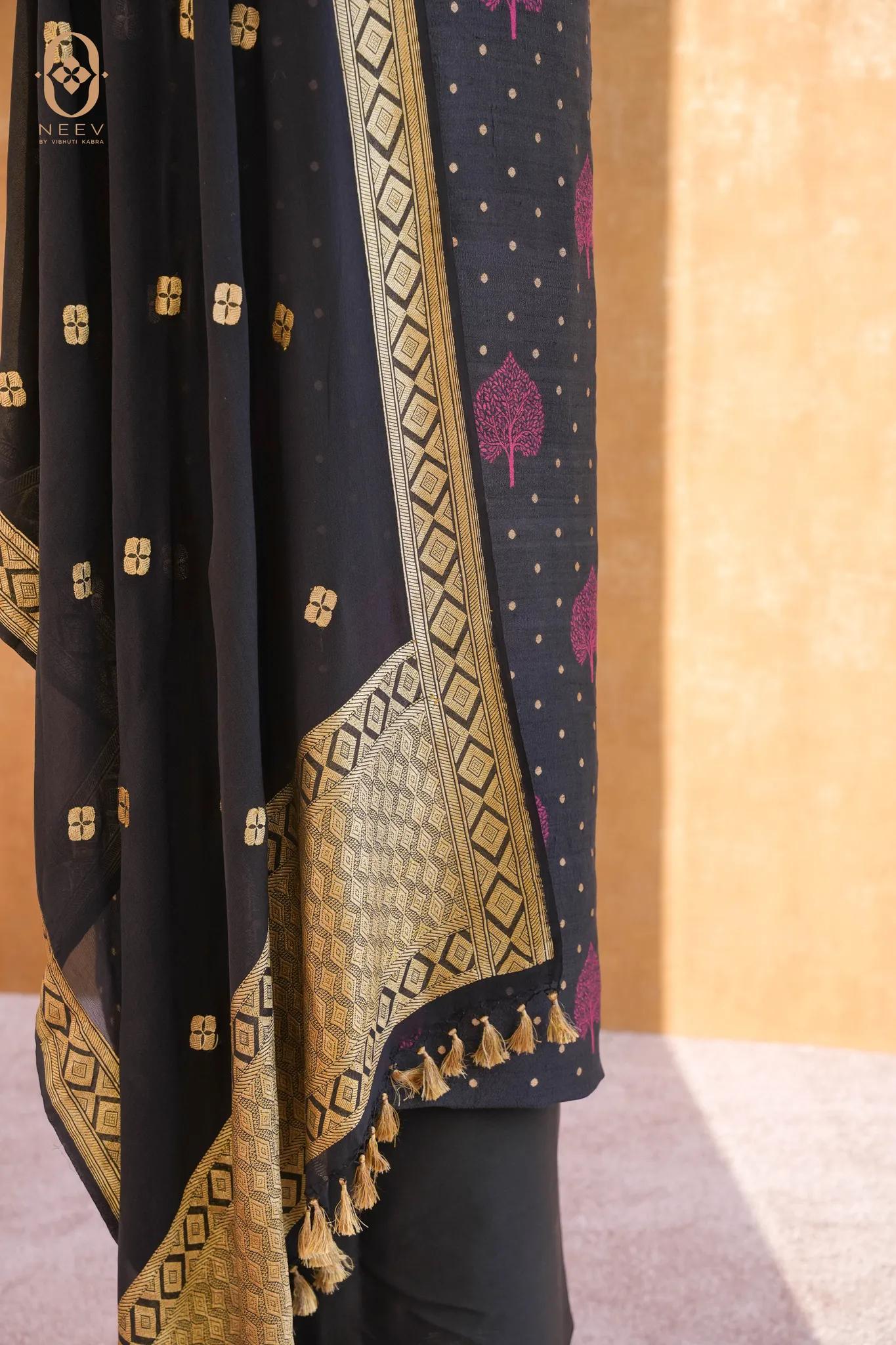 Munga Tassar Meenakari Suit Set