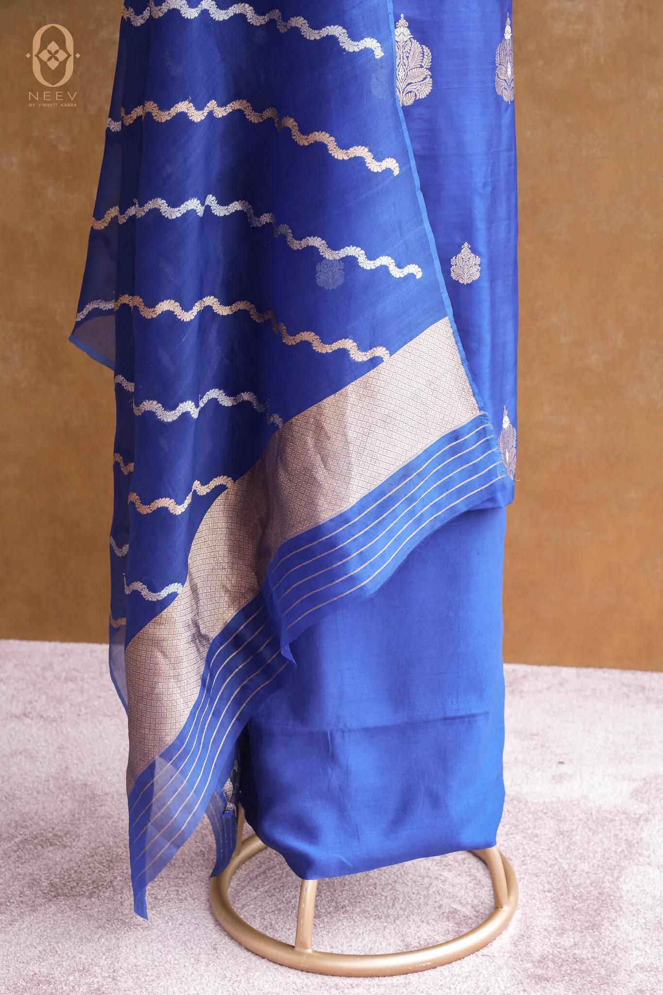 Katan Silk Boota Suit Set