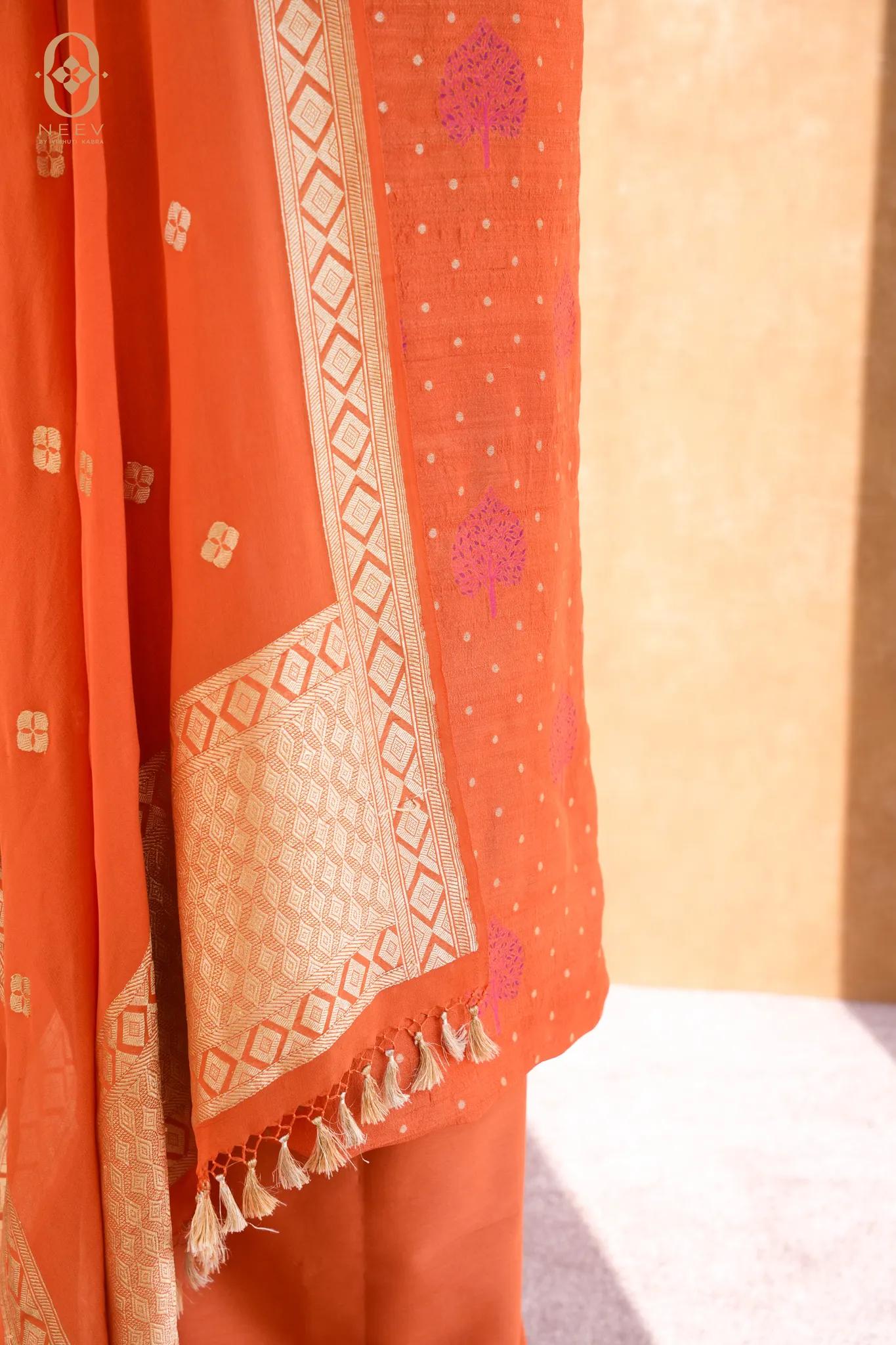 Munga Tassar Meenakari Suit Set