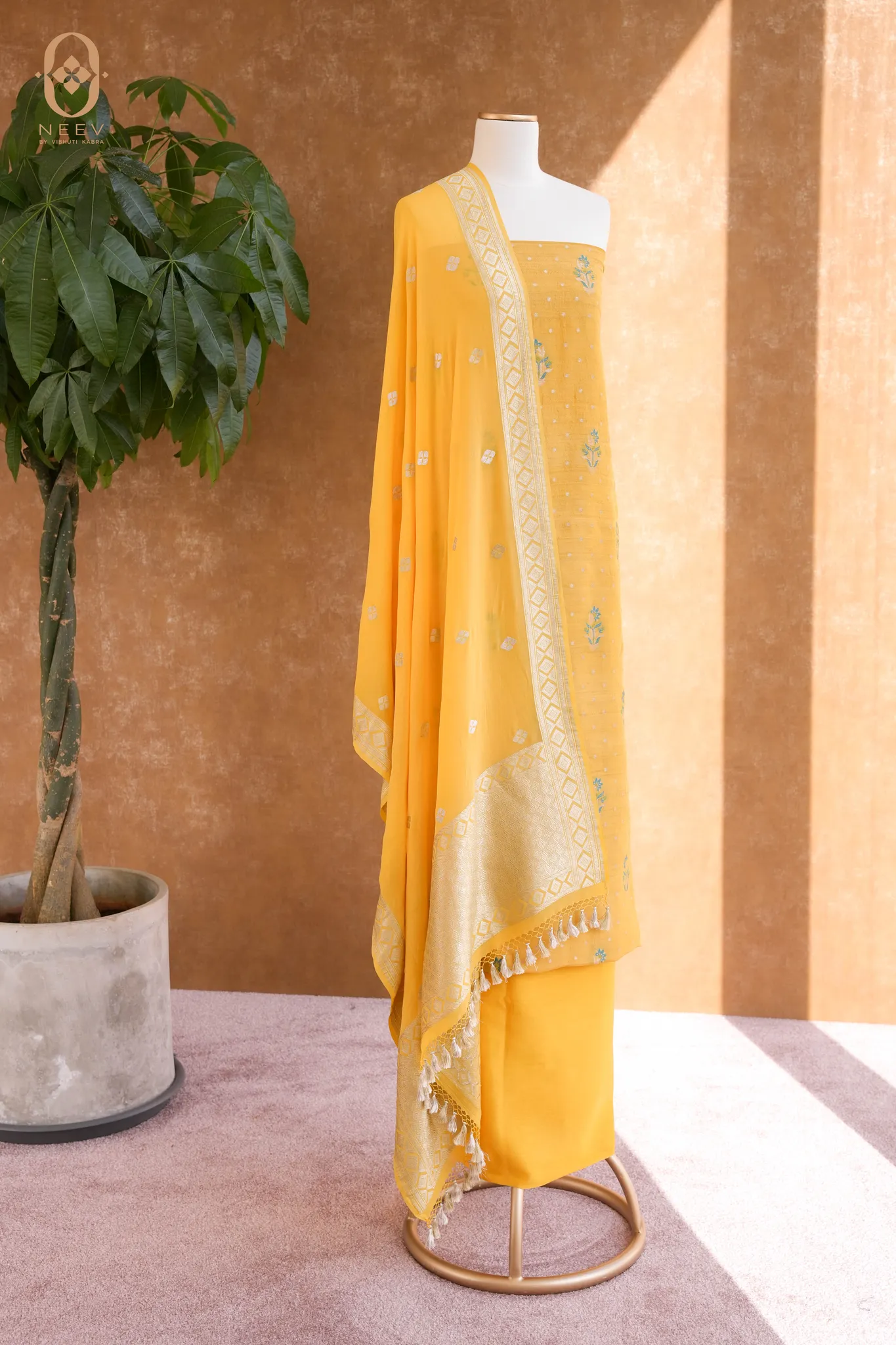 Munga Tassar Meenakari Suit Set