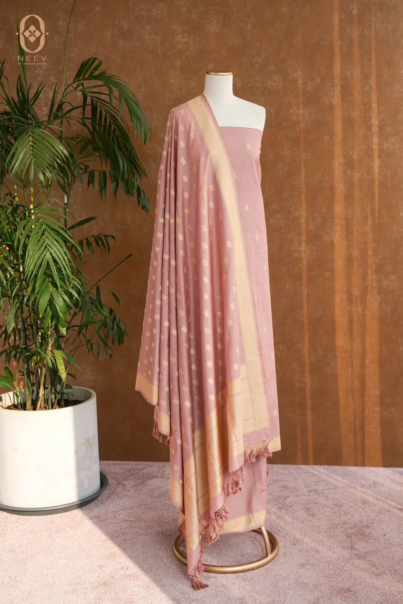 Sachi Zari Munga Silk Suit Set