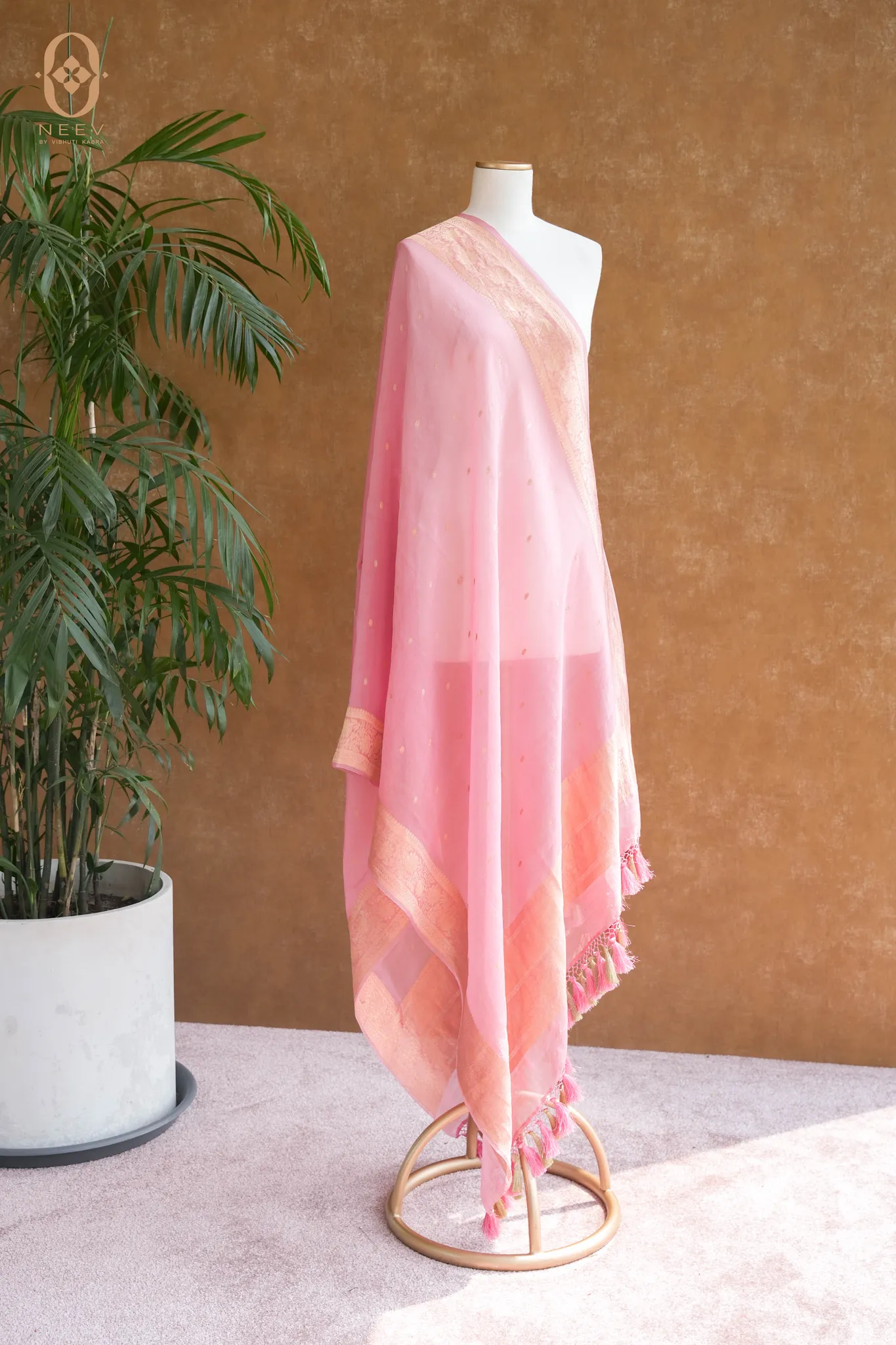 Kora Silk Boota Dupatta