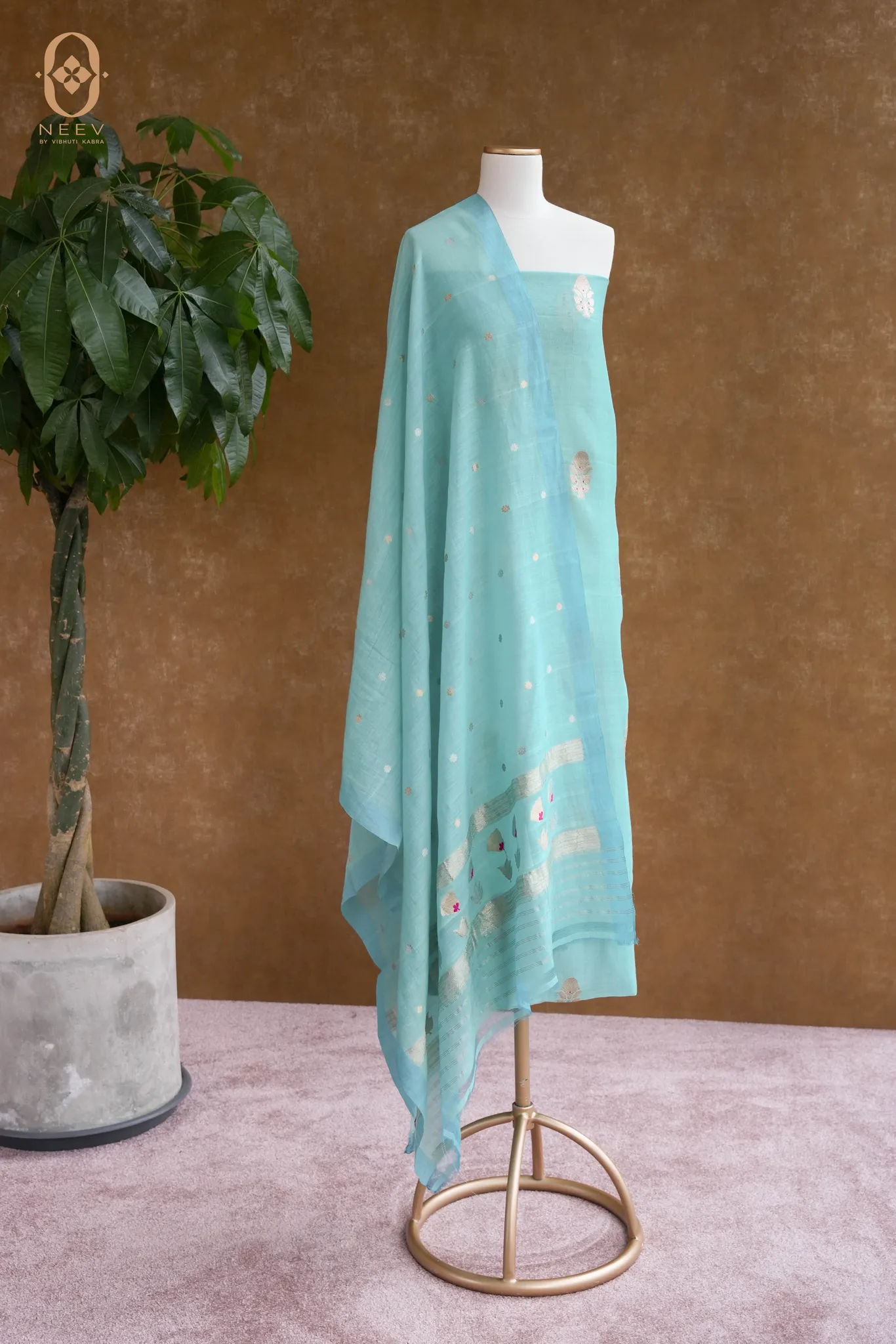 Mul Boota Meenakari Suit Set