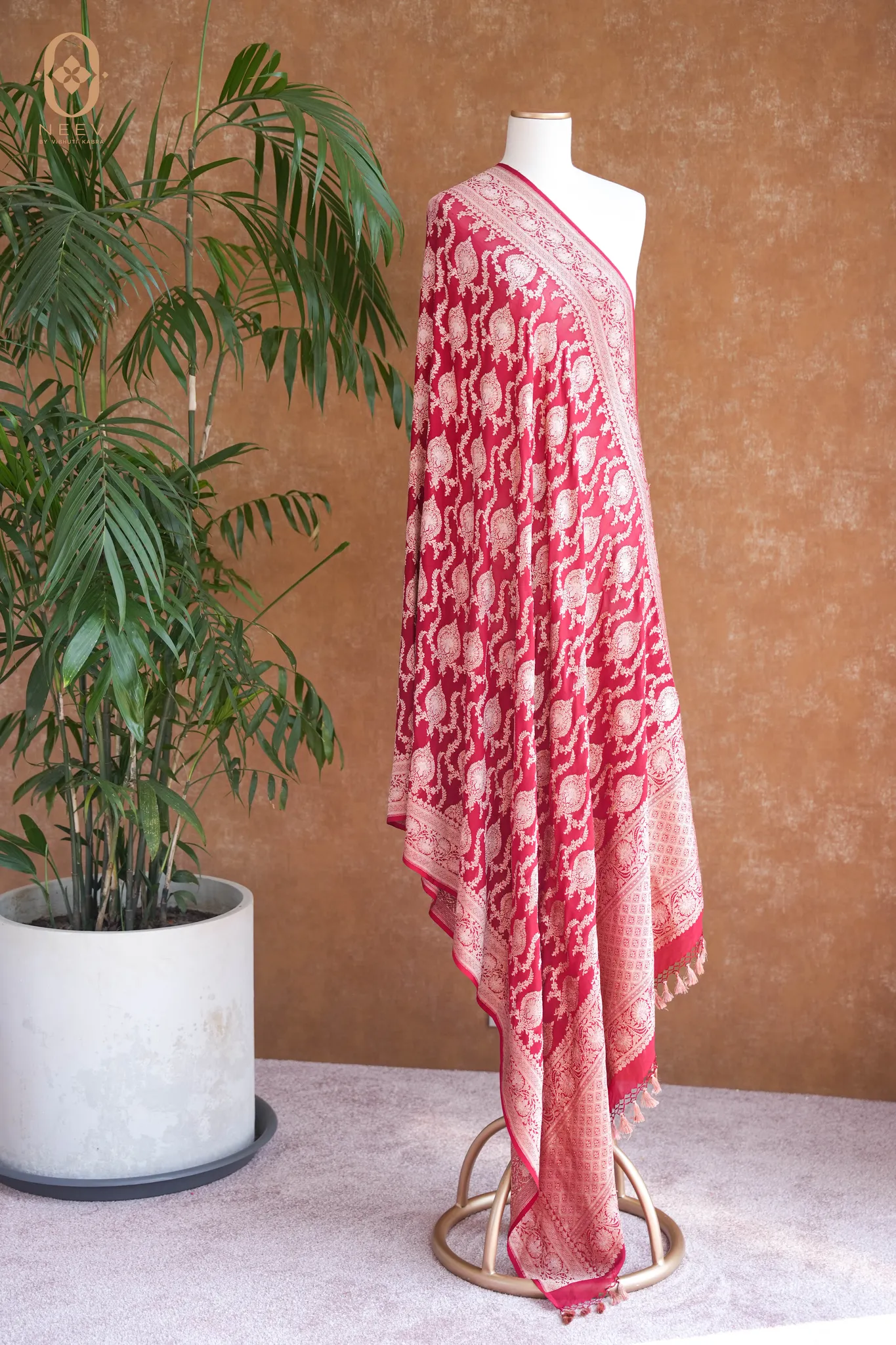 Georgette Khadwa Jaal Dupatta