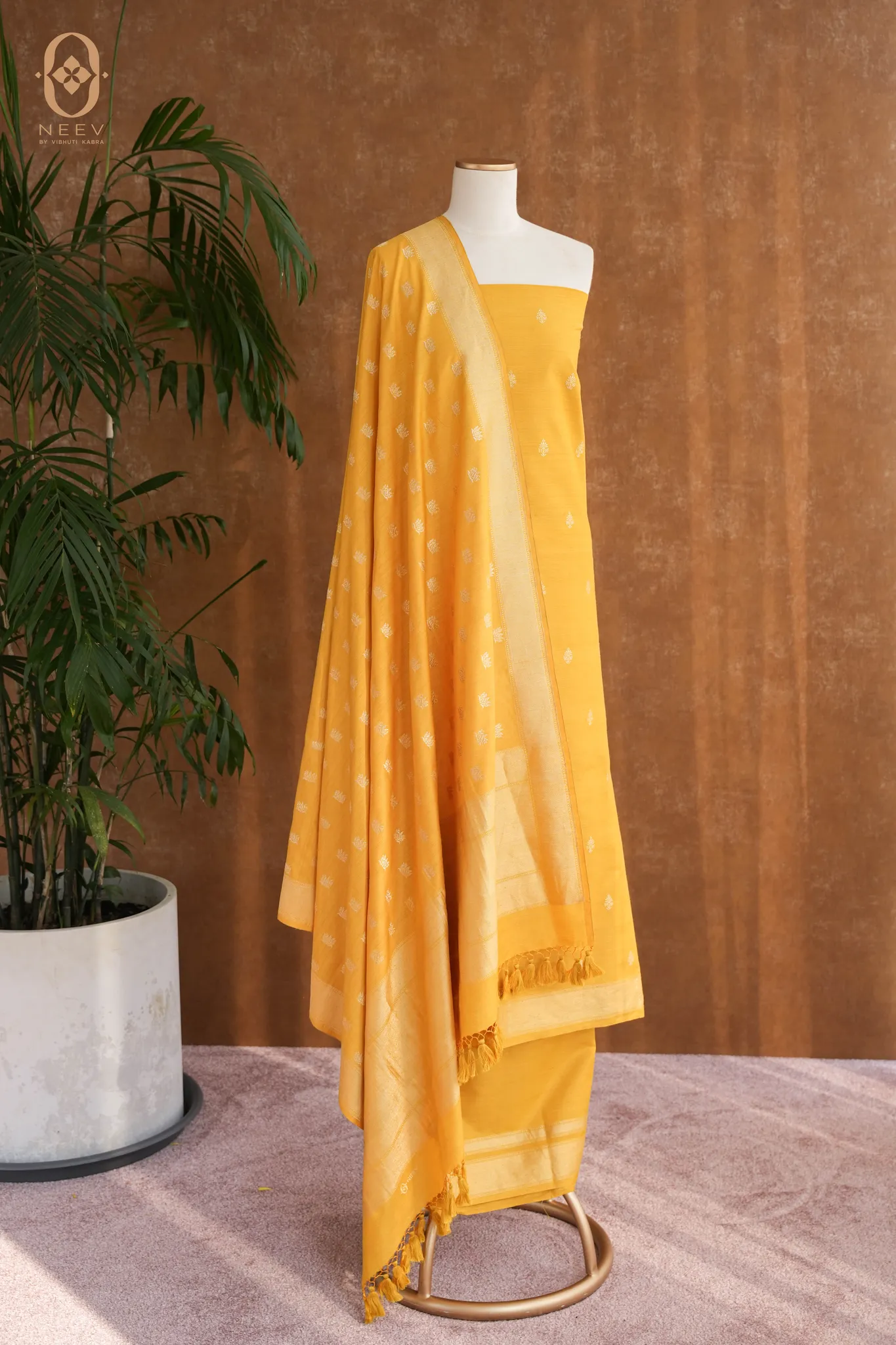 Sachi Zari Munga Silk Suit Set