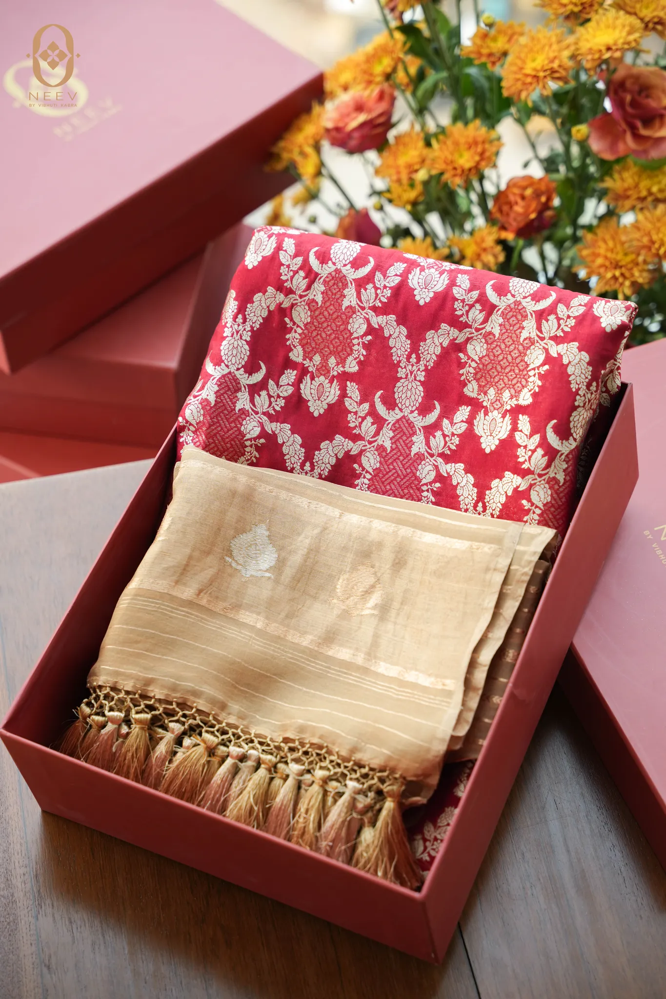 Neev Sona Box