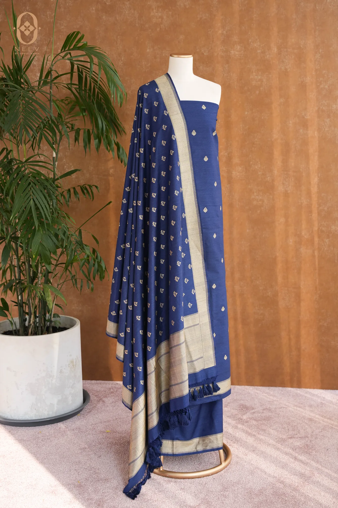 Sachi Zari Munga Silk Suit Set