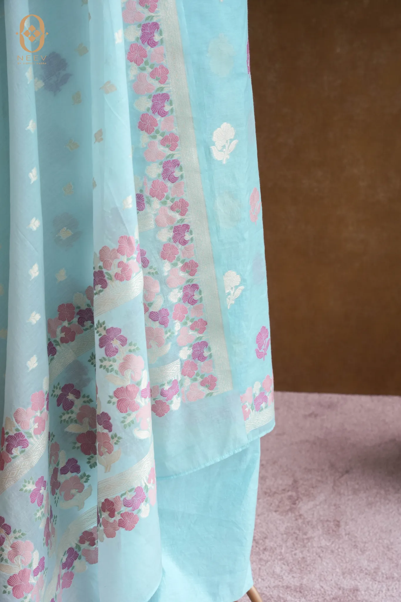 Aquamarine Iris Suit Set
