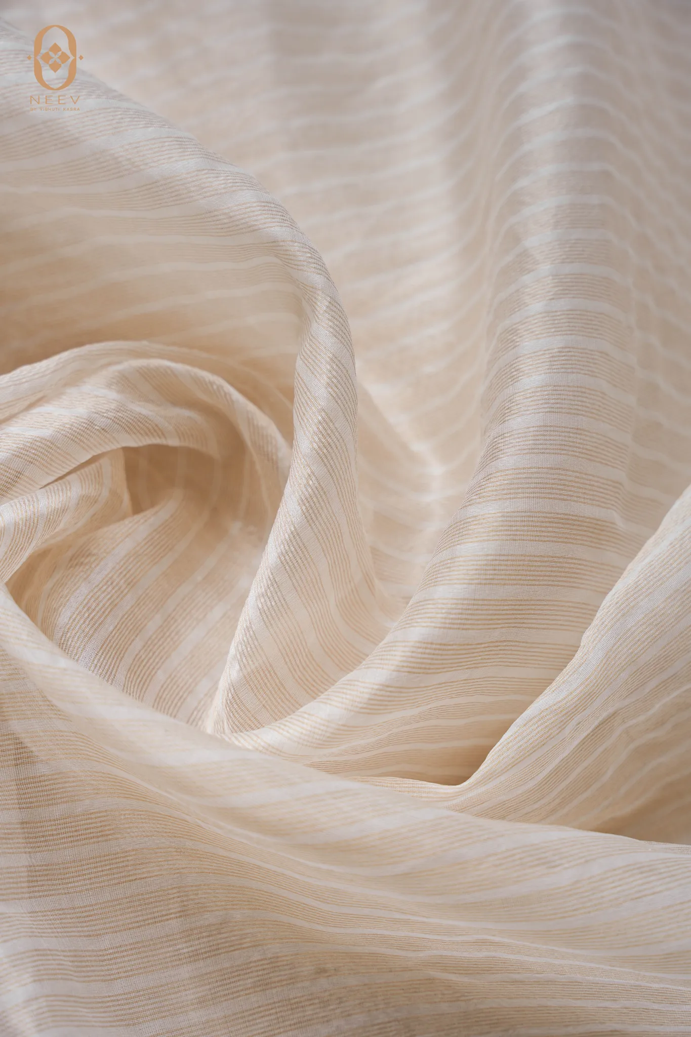 Kora Tissue Stirpe Fabric